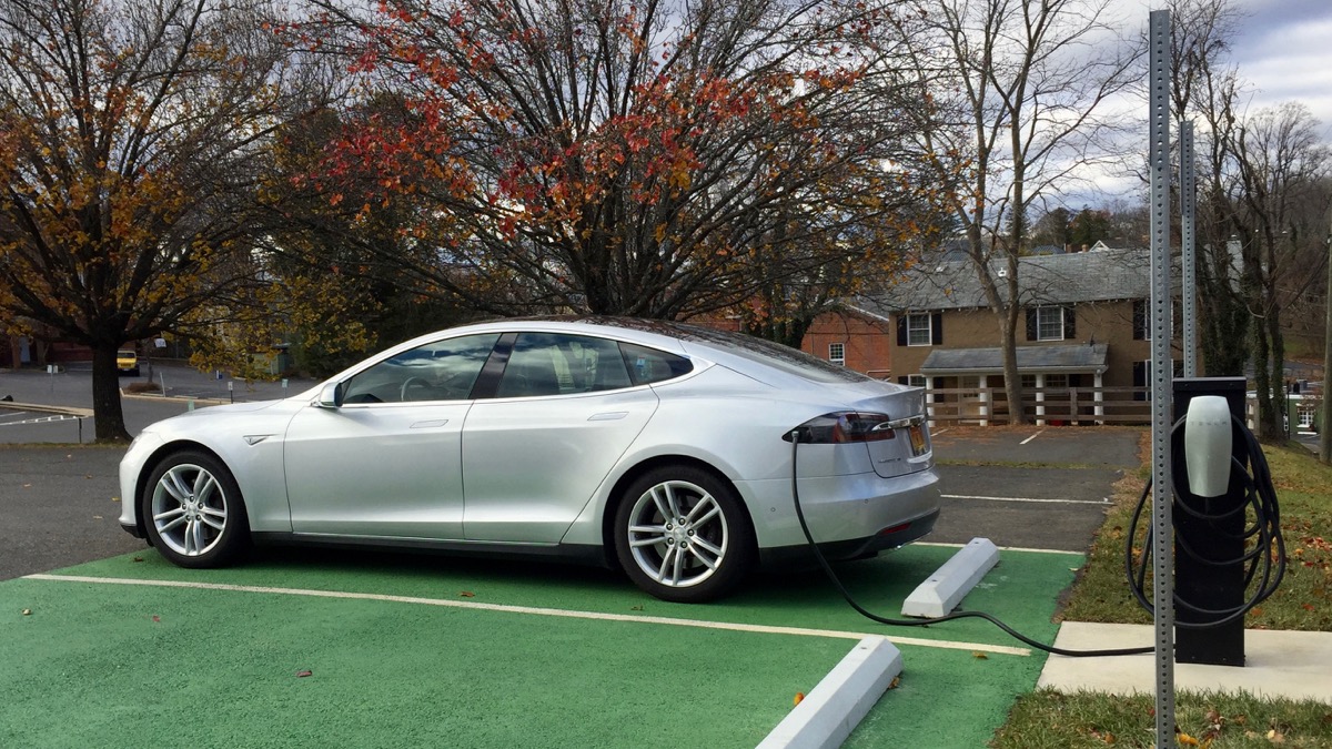 Warrenton, VA Tesla Destination Charging – Plug-In Sites