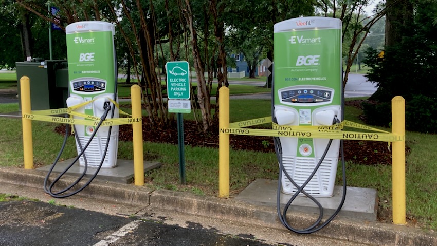 Problems with charging stations threaten adoption of EVs